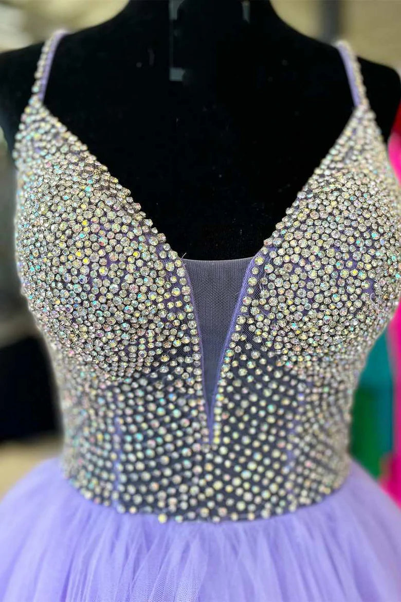 Vestido de fiesta con capas de cuentas de corte alto y bajo